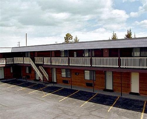Travelers Lodge Уест Йелоустоун Екстериор снимка
